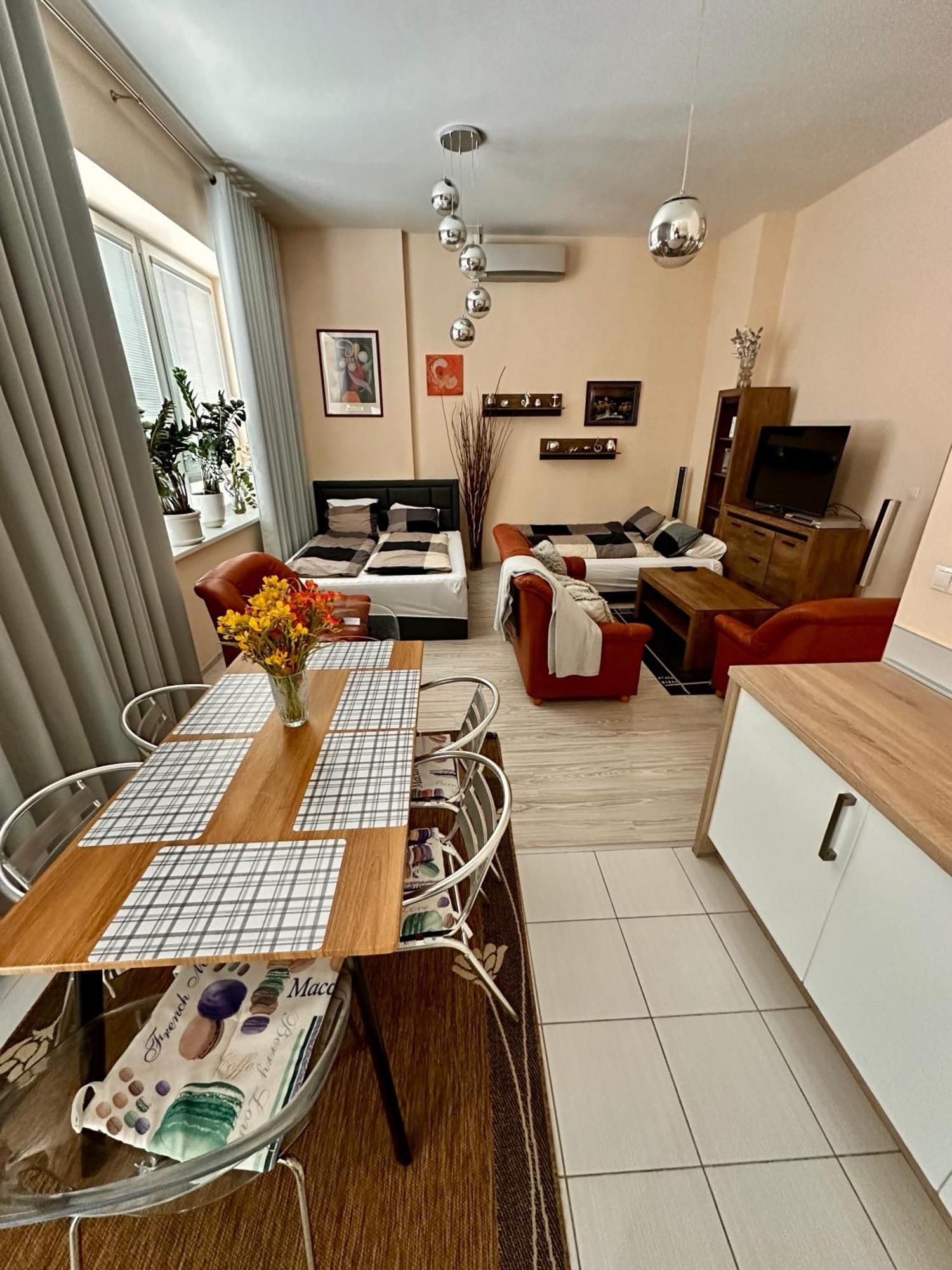 Princess Main Square Apartment Poprad Extérieur photo